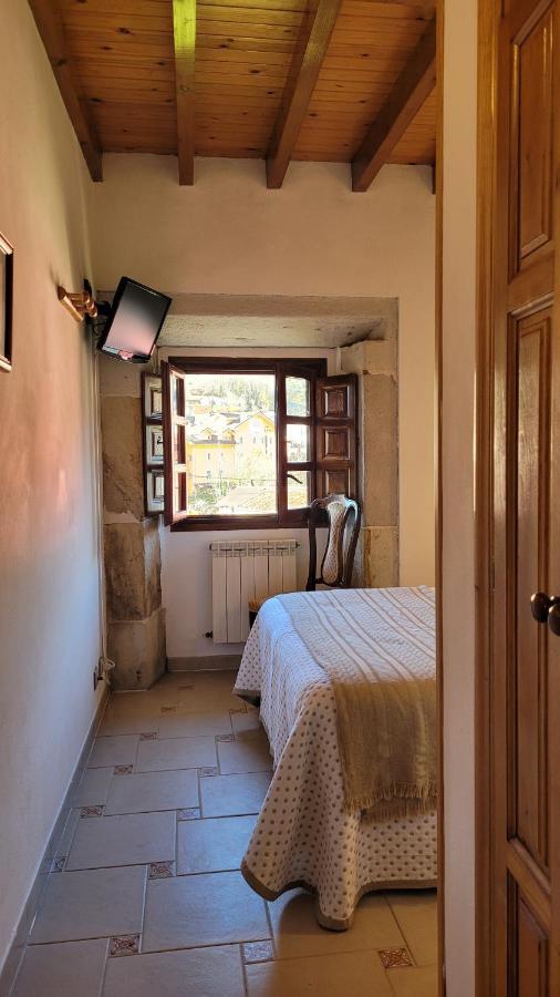 Casa Rural El Torrejon Arenas De Cabrales Exteriér fotografie