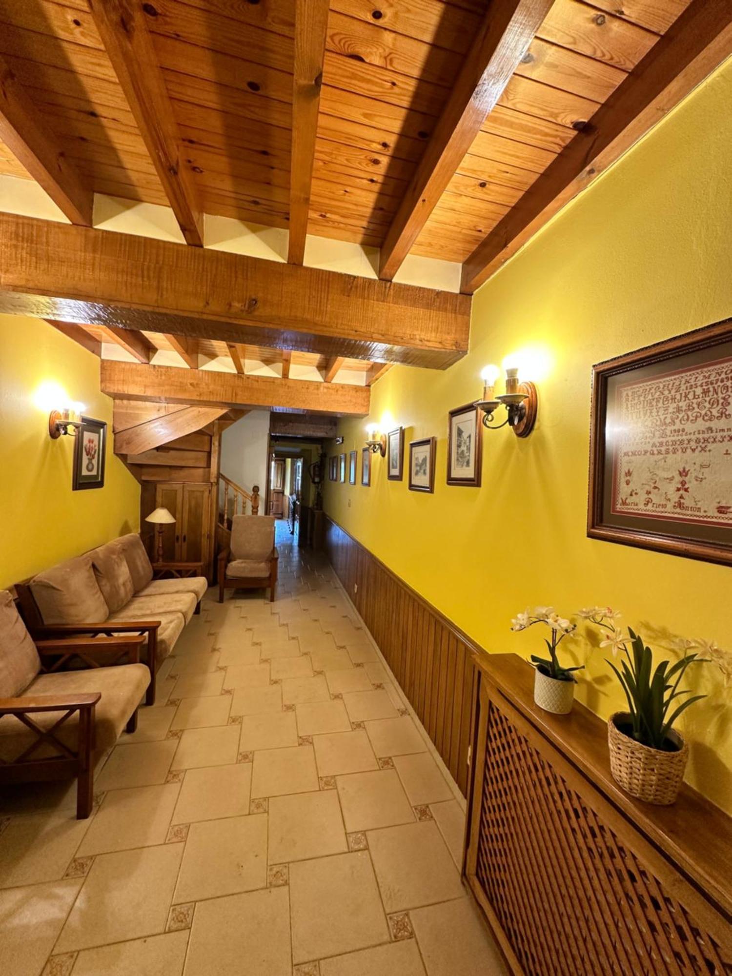 Casa Rural El Torrejon Arenas De Cabrales Exteriér fotografie
