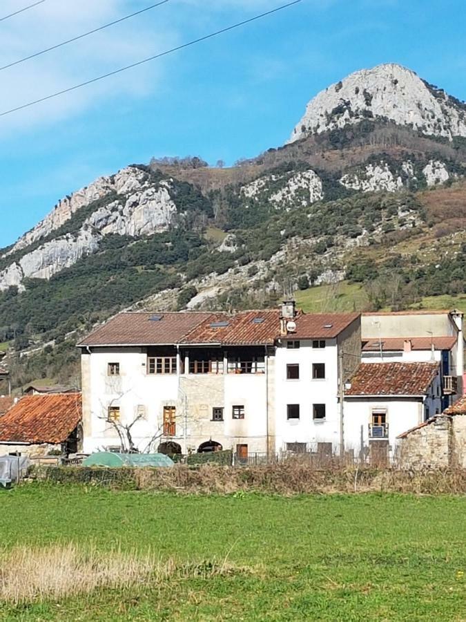 Casa Rural El Torrejon Arenas De Cabrales Exteriér fotografie